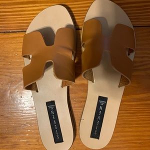 Steve Madden Greece sandal